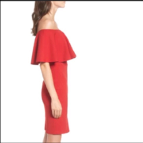 SOLD OUT!!!Ruffle Off the Shoulder Body -Com Woman Dress - Picture 3 of 6